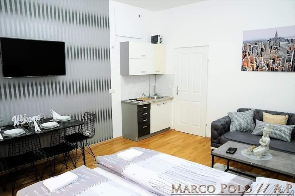 Markopolo Apartments Виена Екстериор снимка