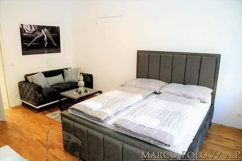Markopolo Apartments Виена Екстериор снимка